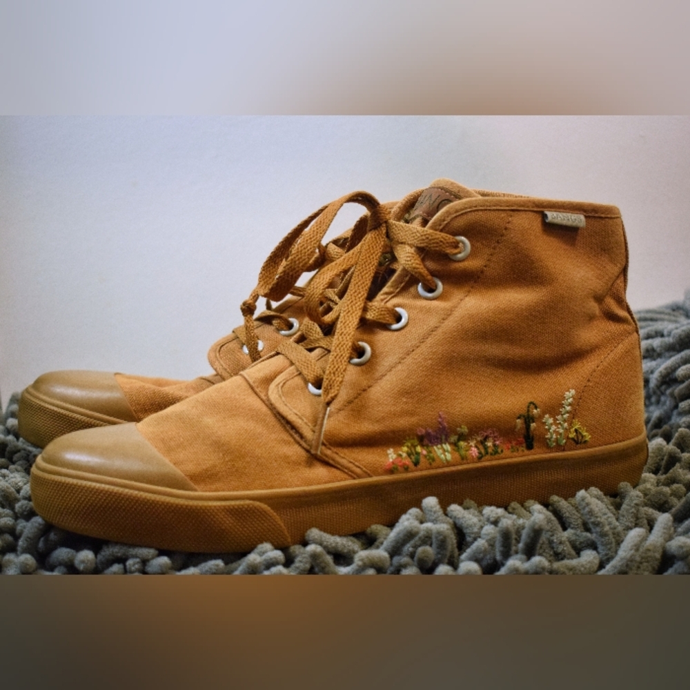 Bangs High-Top Sneakers with Floral Embroidery, Sz 8.5 Women's